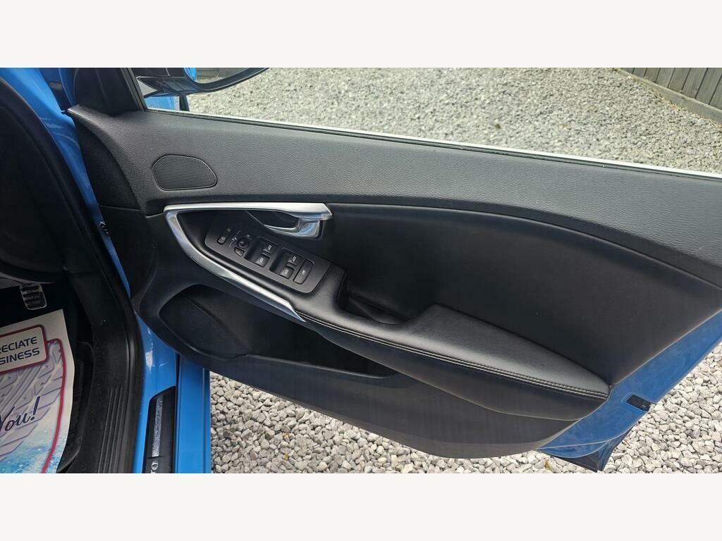 Volvo V40 D2 R-design Was 9,599 #46
