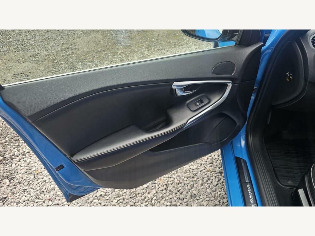 Volvo V40 D2 R-design Was 9,599 #40