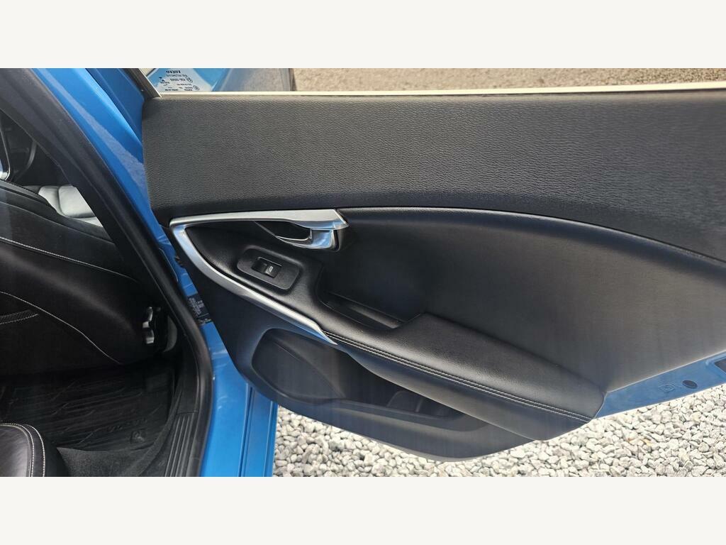 Volvo V40 D2 R-design Was 9,599 #50