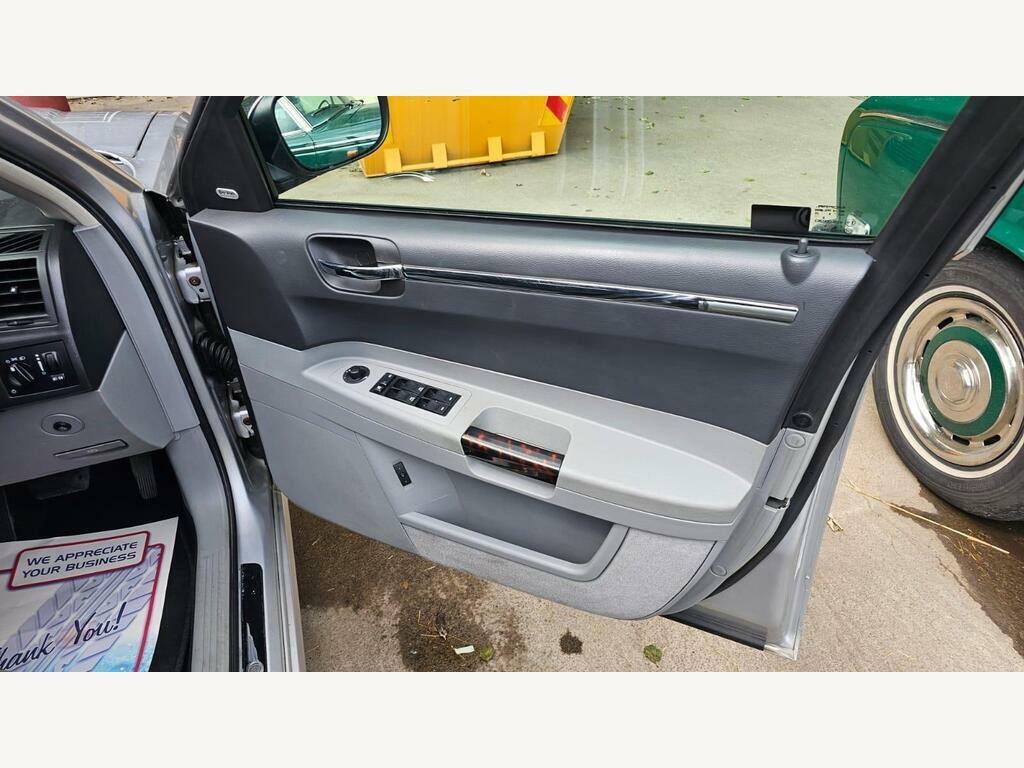 Chrysler 300C 3.0 Crd V6 Saloon 215 Gkm, Silver #36