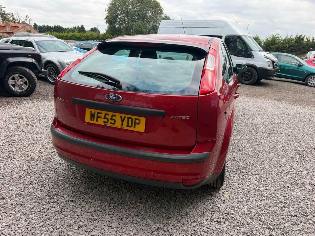 Ford Focus Sport 5-Door Blue #18