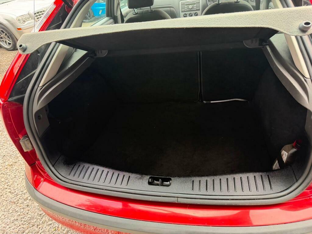 Ford Focus Sport 5-Door Blue #12