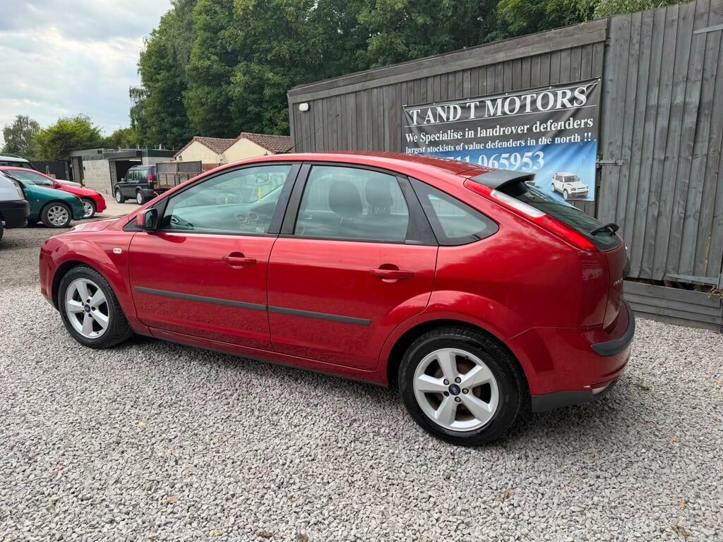 Ford Focus Sport 5-Door Blue #20