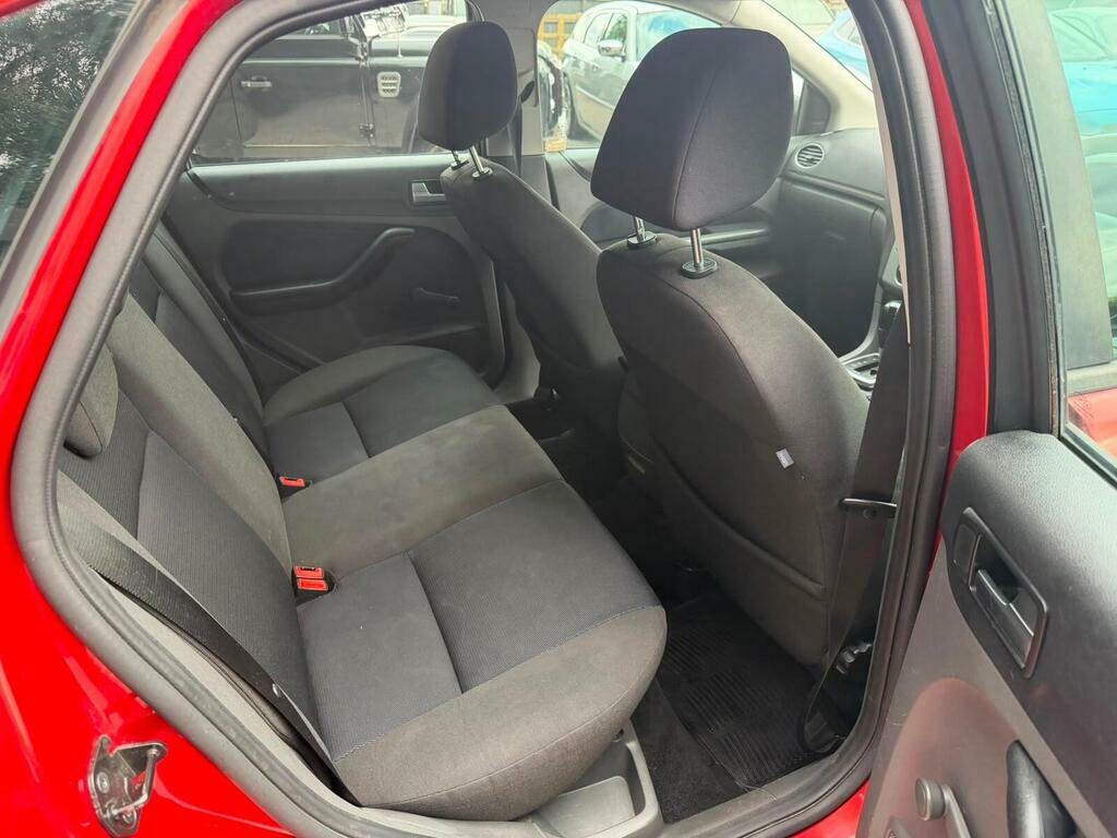 Ford Focus Sport 5-Door Blue #14