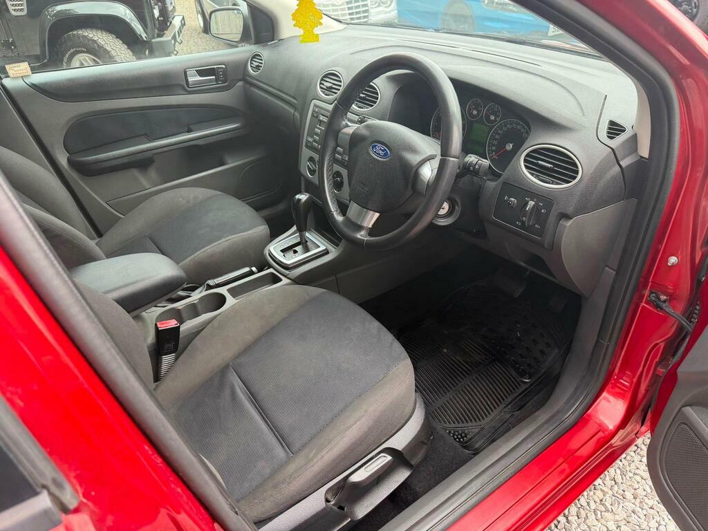 Ford Focus Sport 5-Door Blue #11