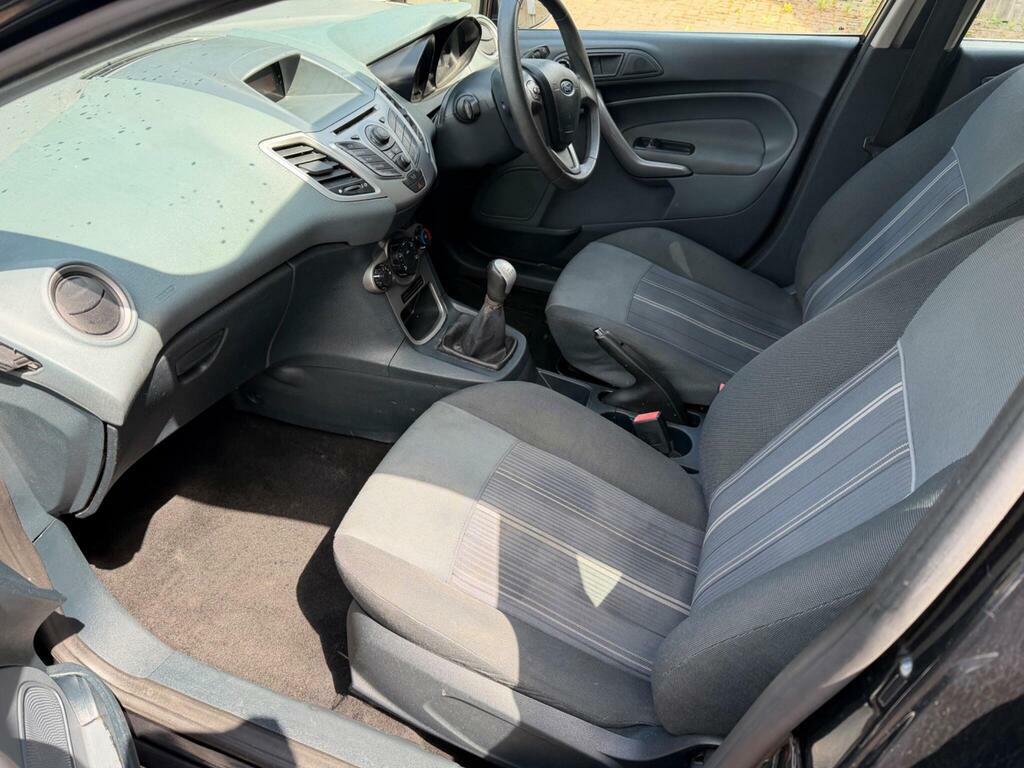 Ford Fiesta 1.4 Zetec Silver #31