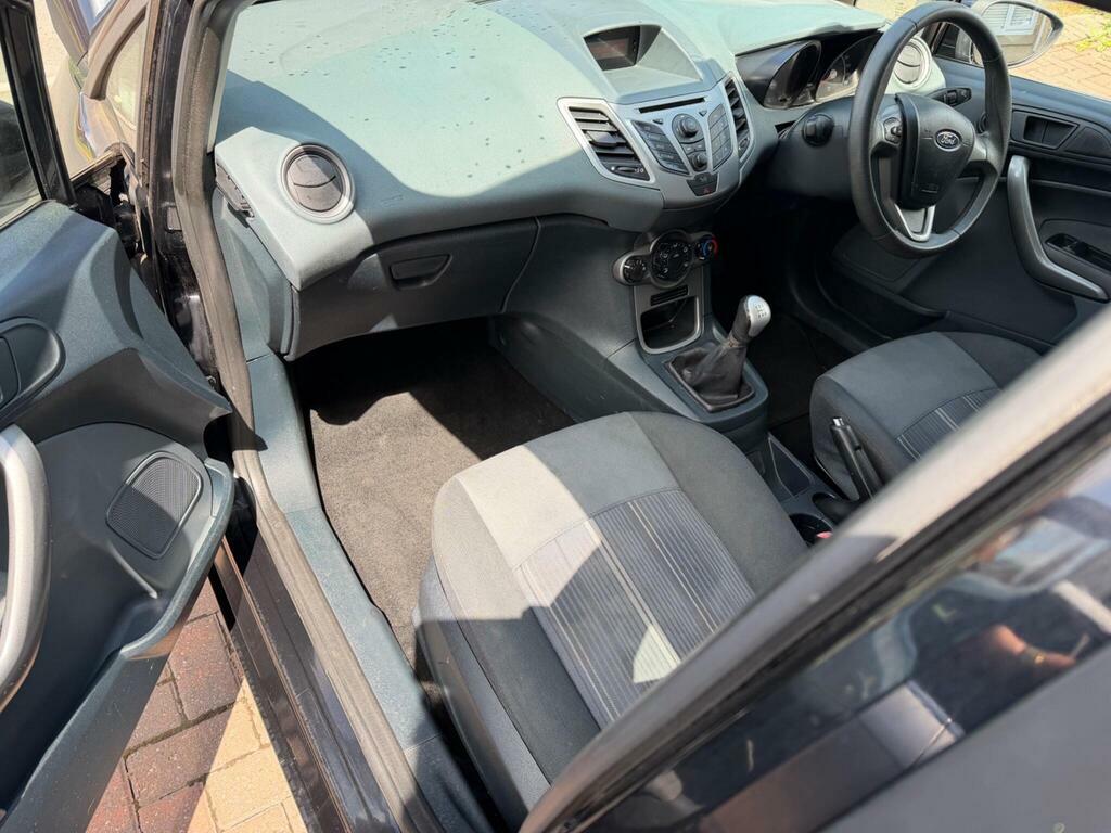 Ford Fiesta 1.4 Zetec Silver #21