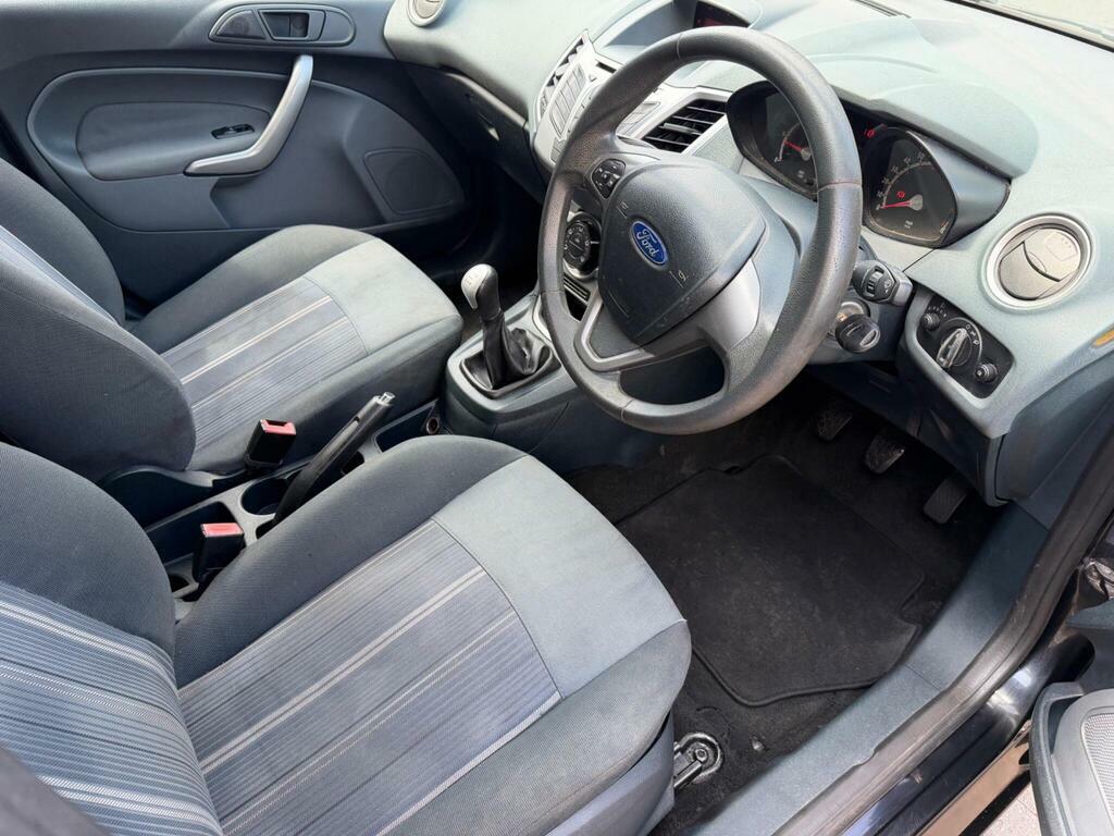 Ford Fiesta 1.4 Zetec Silver #22