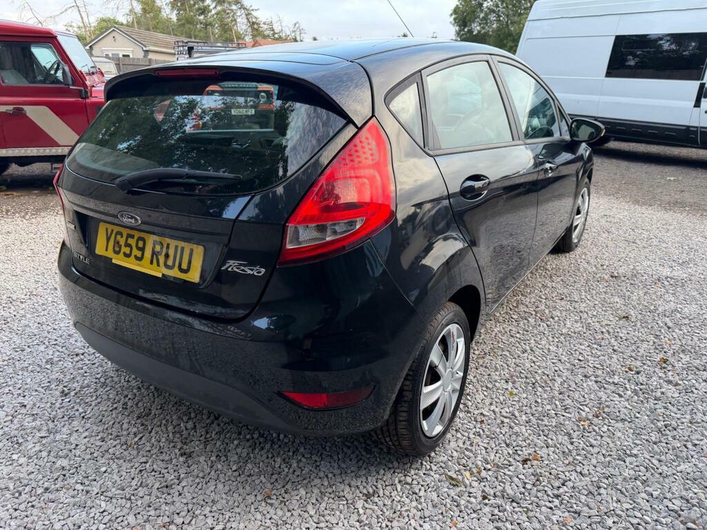Ford Fiesta 1.4 Zetec Silver #19