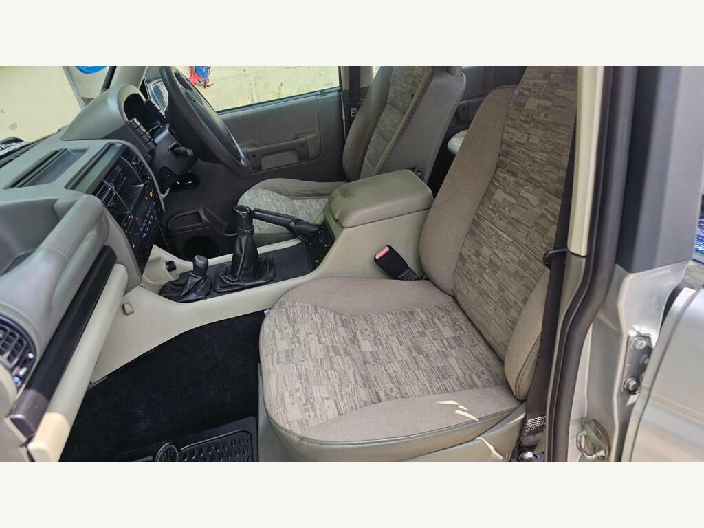 Land Rover Discovery 2.5 Td5 Es Premium Black #38