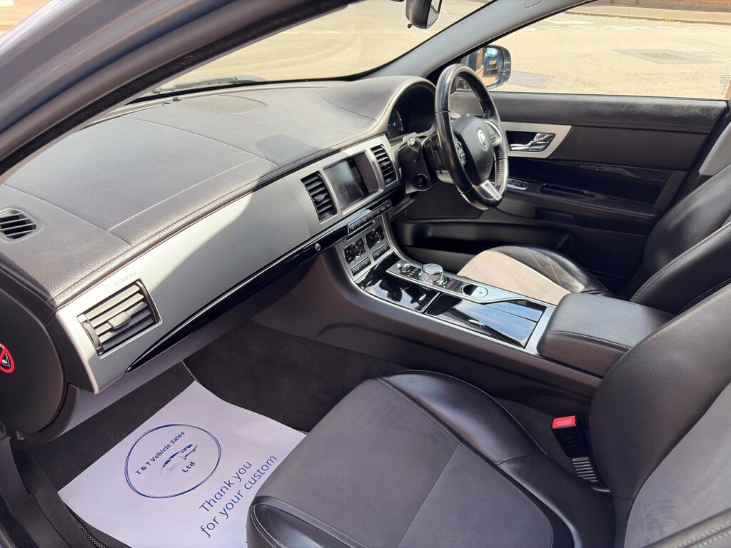Jaguar XF Saloon 2.2D 200 Premium Luxury Red #58