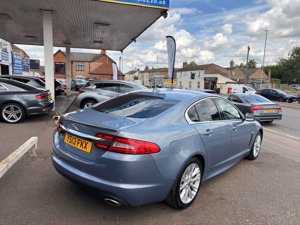 Jaguar XF Saloon 2.2D 200 Premium Luxury Red #7