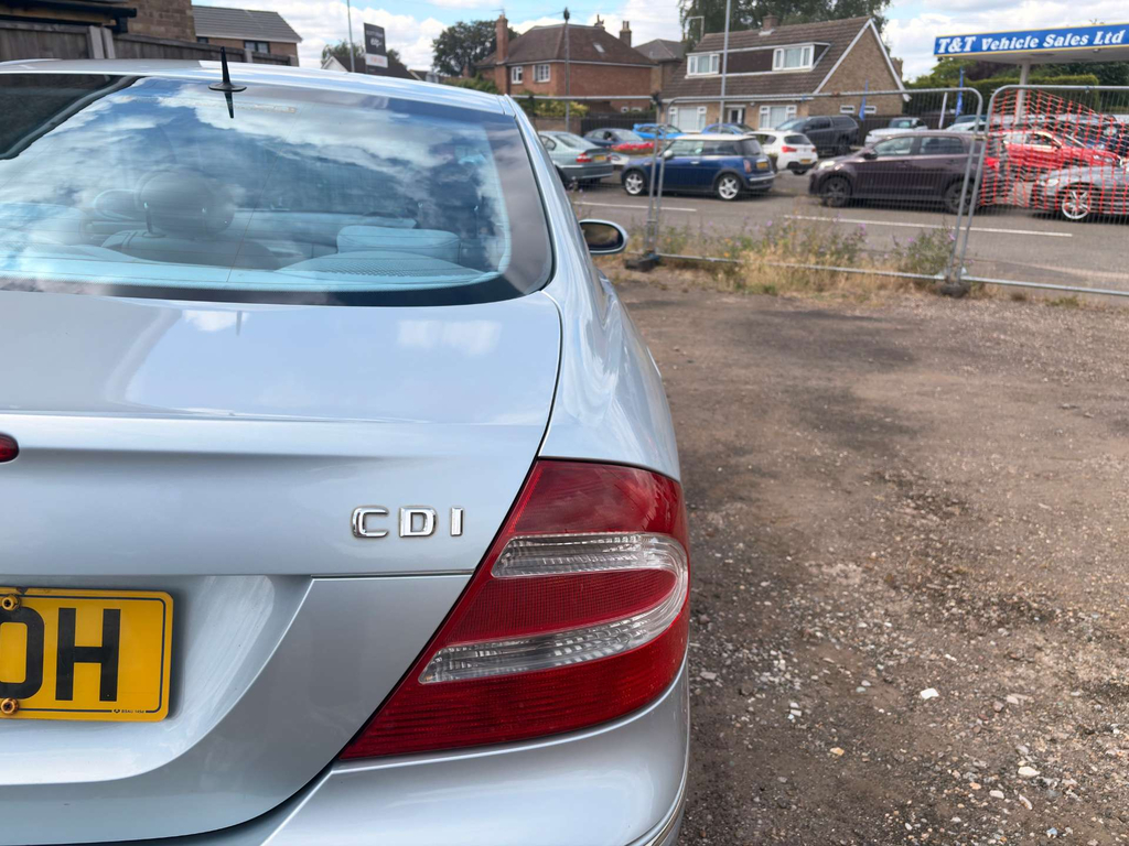 Mercedes-Benz CLK 2.1 Clk220 Cdi Sport Black #18