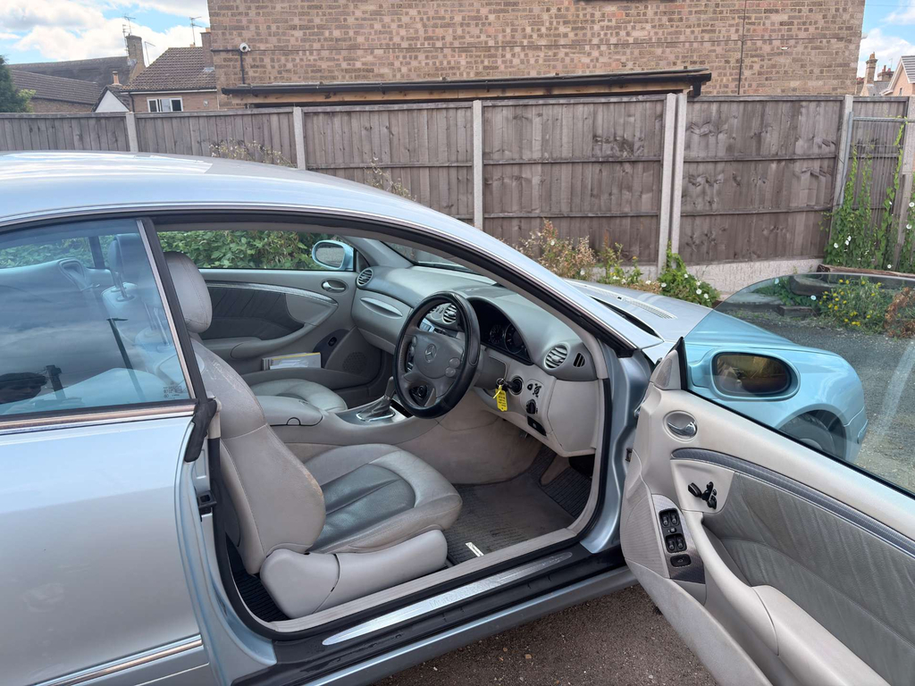 Mercedes-Benz CLK 2.1 Clk220 Cdi Sport Black #25