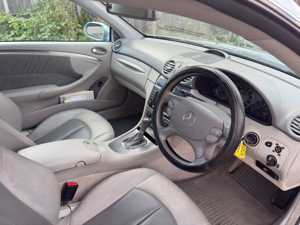 Mercedes-Benz CLK 2.1 Clk220 Cdi Sport Black #27