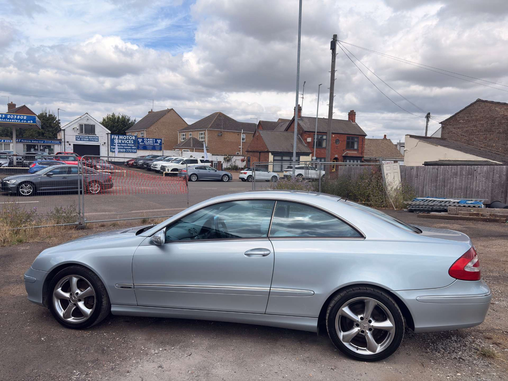 Mercedes-Benz CLK 2.1 Clk220 Cdi Sport Black #10