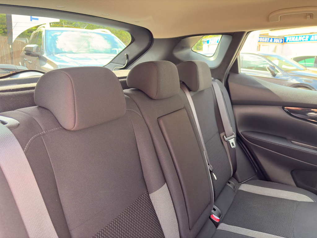 Nissan Qashqai 1.3 Dig-t N-connecta Glass Roo... Blue #55