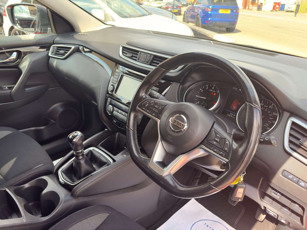 Nissan Qashqai 1.3 Dig-t N-connecta Glass Roo... Blue #33
