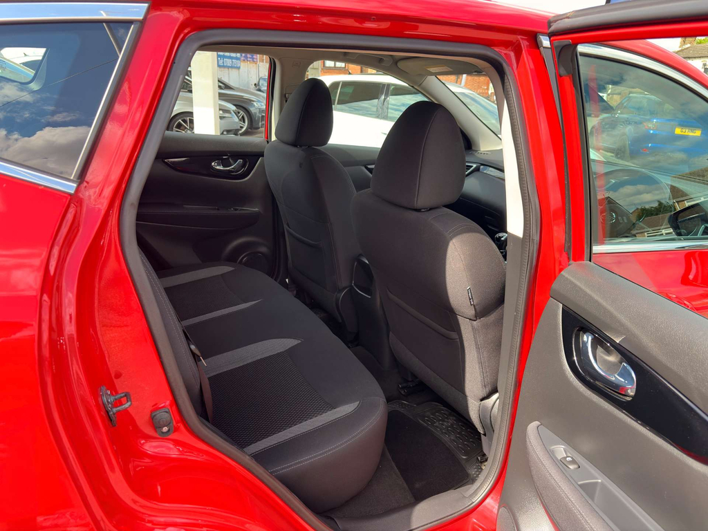 Nissan Qashqai 1.3 Dig-t N-connecta Glass Roo... Blue #46