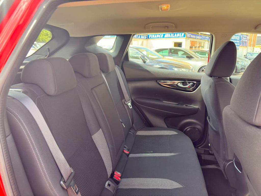 Nissan Qashqai 1.3 Dig-t N-connecta Glass Roo... Blue #47
