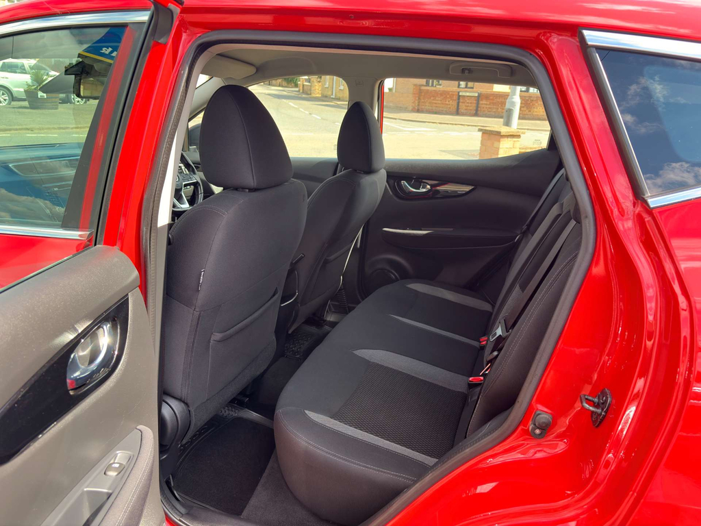 Nissan Qashqai 1.3 Dig-t N-connecta Glass Roo... Blue #50
