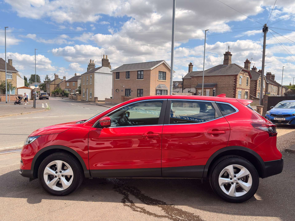 Nissan Qashqai 1.3 Dig-t N-connecta Glass Roo... Blue #13