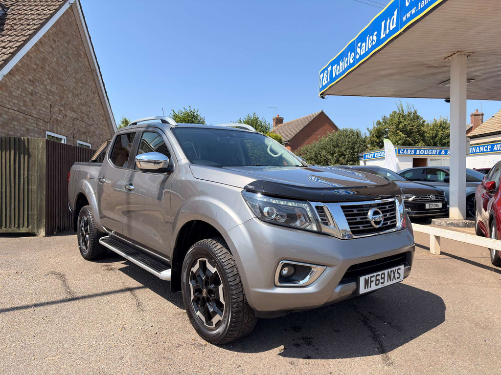 Nissan Navara Tekna Dci 4Wd Grey #2