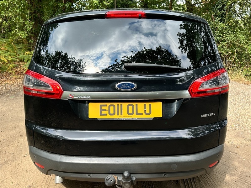Ford S-Max Zetec Black #5