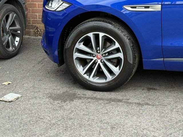 Jaguar F-Pace 2017 2.0 P250i R-sport Suv Awd Eur Grey #31
