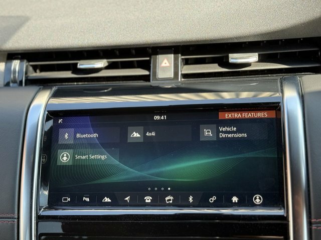 Land Rover Discovery Sport 2.0 P200 Se Black #28