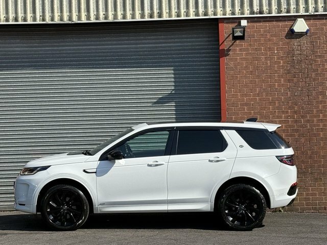 Land Rover Discovery Sport 2.0 P200 Se Black #9