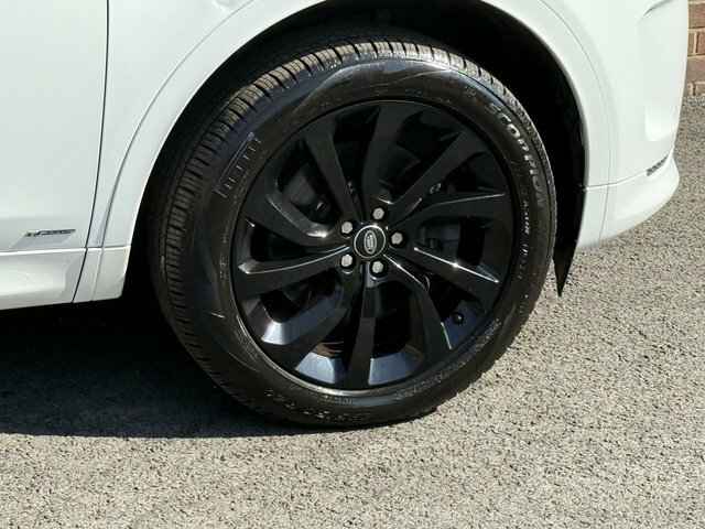 Land Rover Discovery Sport 2.0 P200 Se Black #25