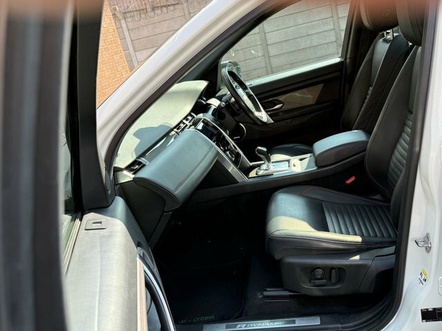 Land Rover Discovery Sport 2.0 P200 Se Black #13