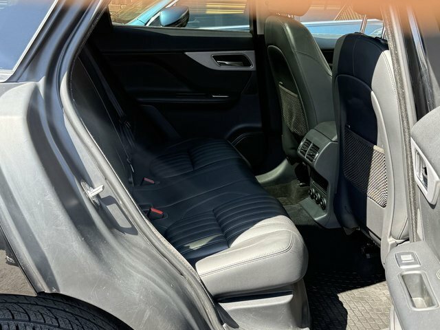 Jaguar F-Pace Silver #18