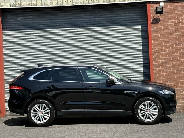 Jaguar F-Pace Silver #9