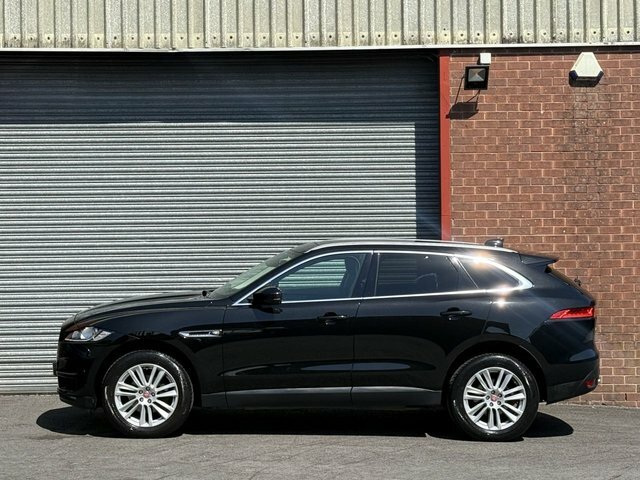 Jaguar F-Pace Silver #10
