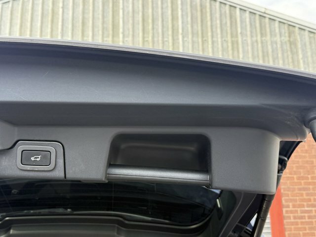 Land Rover Range Rover Evoque Td4 Se Tech Suv White #28