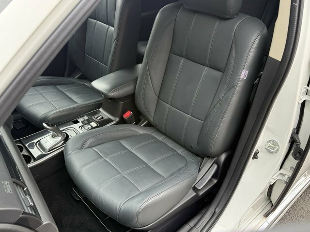 Mitsubishi Outlander Outlander 4Hs Phev Cvt Grey #19