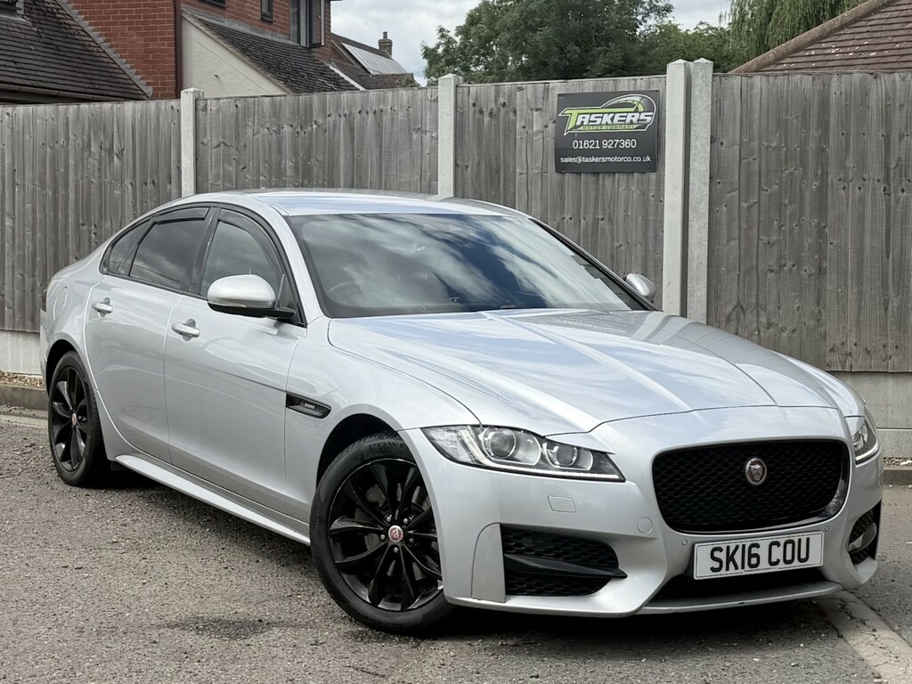 Jaguar XF Saloon 2.0 D R-sport 201616 Silver