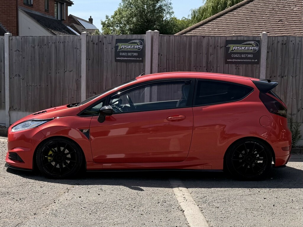 Ford Fiesta Hatchback 1.6 T Ecoboost St-2 201565 CN65KFL Orange #4