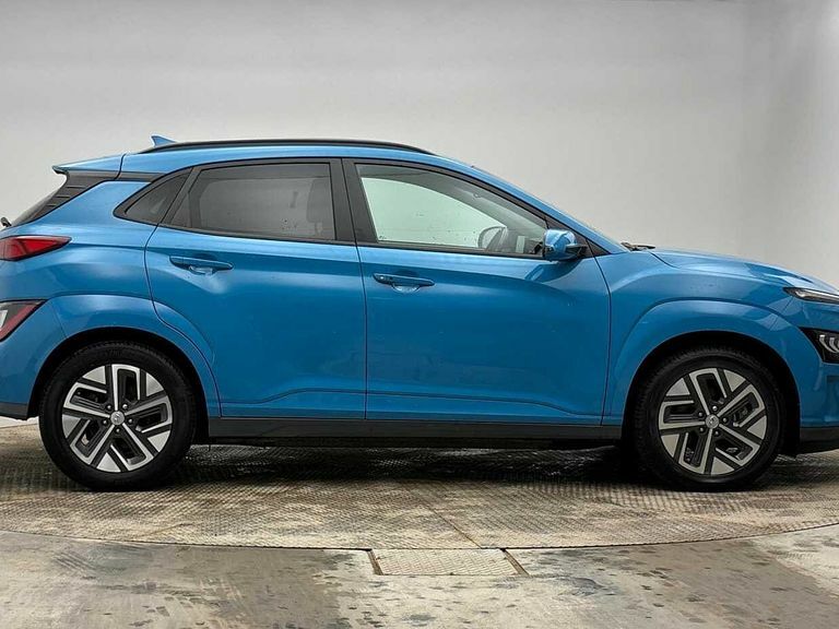 Hyundai Kona 100Kw Premium 39Kwh MK22LDN Blue #2