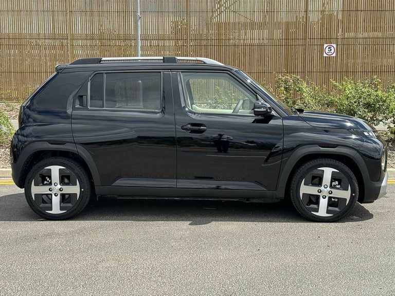 Hyundai Inster 85Kw 02 49Kwh Black #2