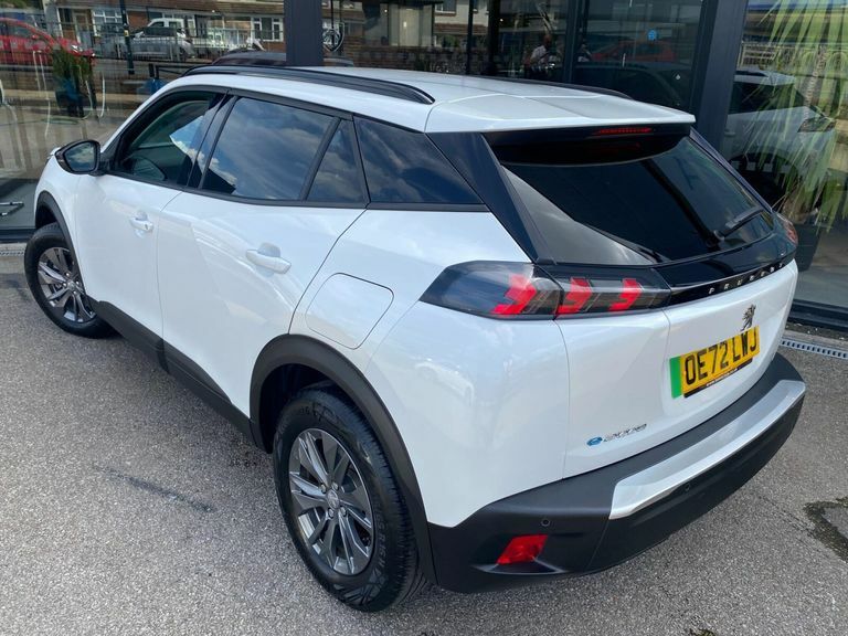 Peugeot e-2008 50Kwh Active Premium 7Kw Charger White #3