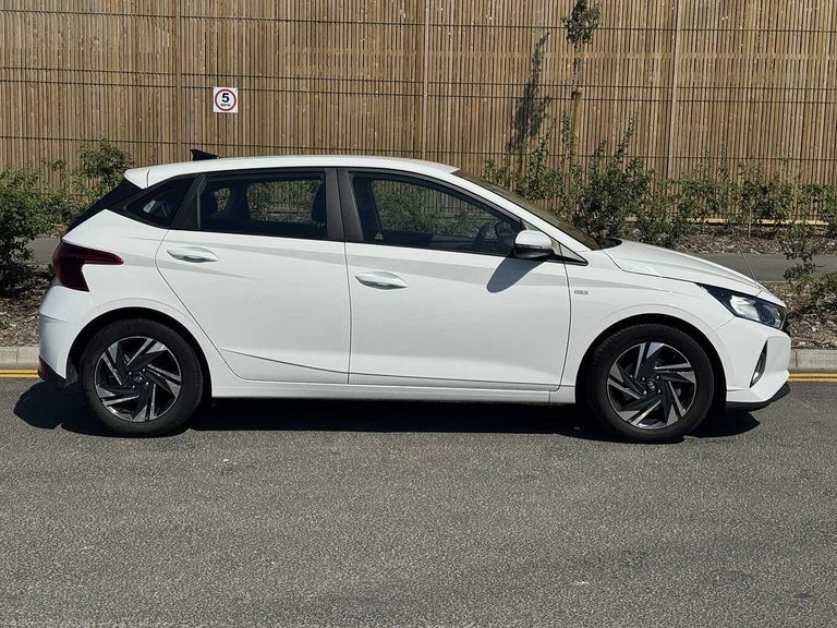 Hyundai I20 1.0T Gdi 48V Mhd Se Connect White #2