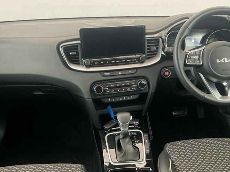 Kia Ceed 3 S-a Silver #9
