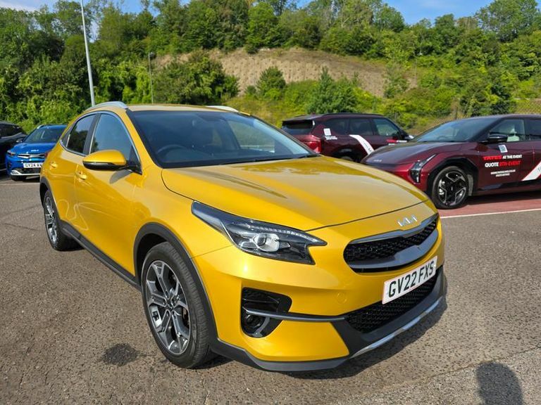Kia Xceed 1.0T Gdi Isg Connect Yellow