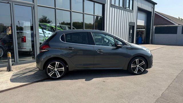 Peugeot 208 Hatchback Grey #3