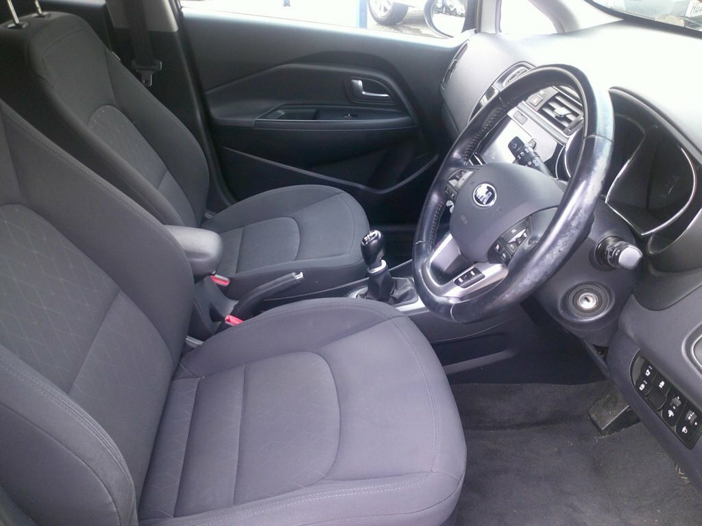 Kia RIO 1.4L 3 Black #5