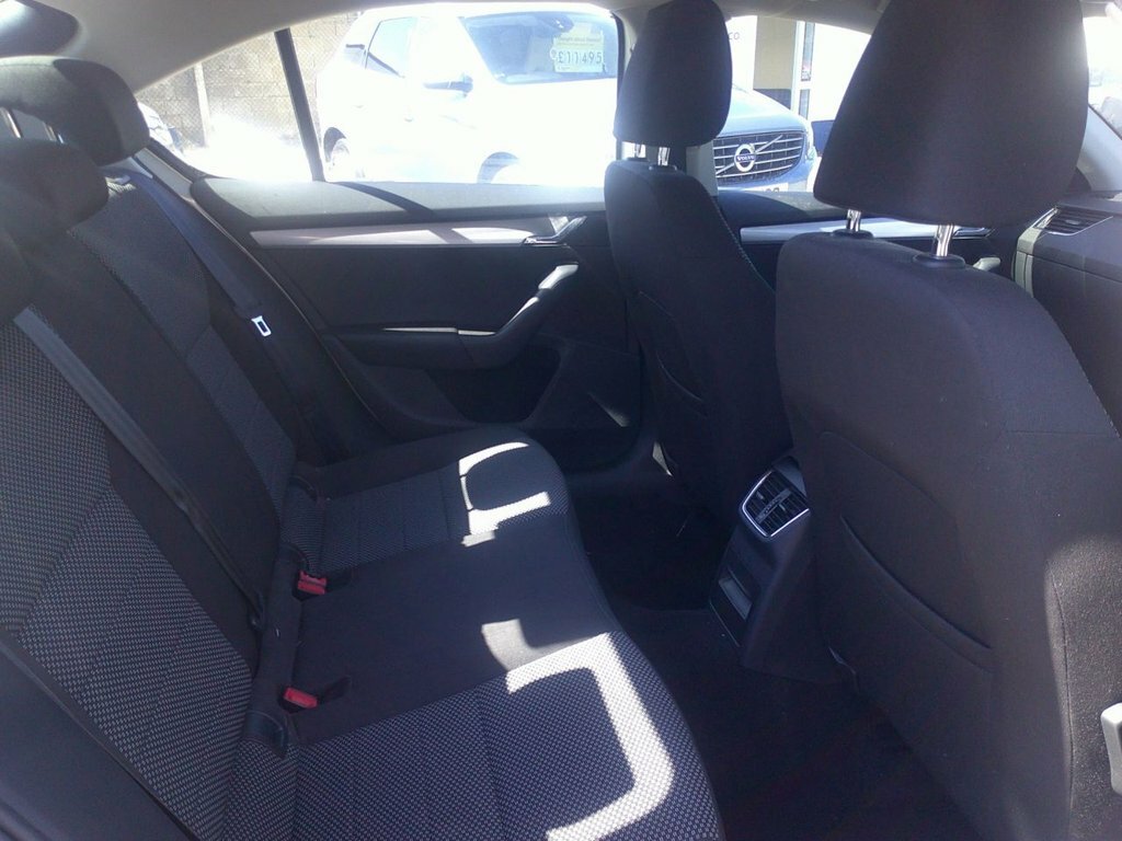 Skoda Octavia 1.4L Se Silver #4