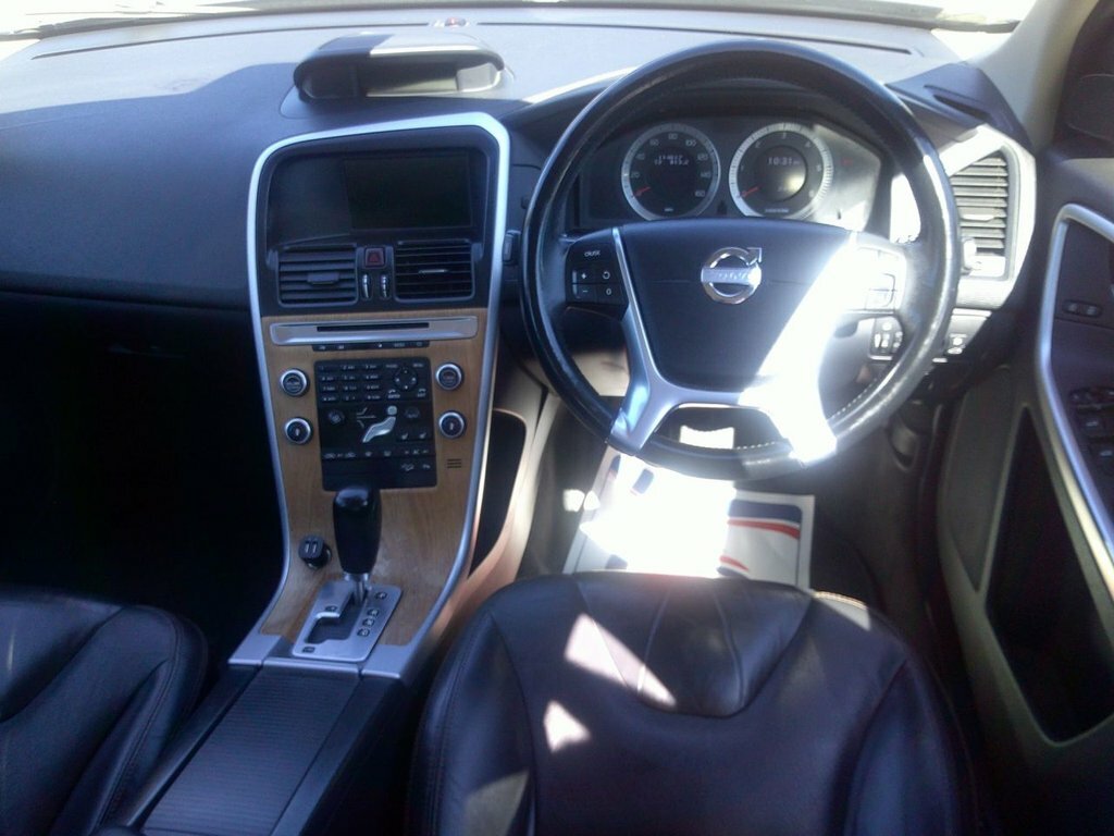 Volvo XC60 2.4L Se Lux Premium Grey #2